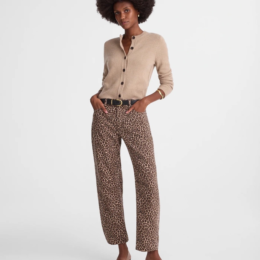 NWT The Curvy Darted Barrel-Leg Jean in Leopard size 29 - Picture 3 of 6
